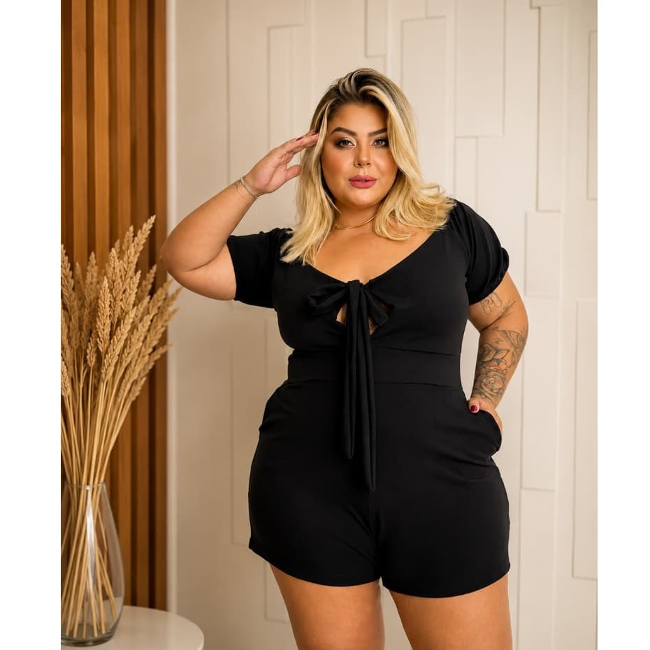 Macaquinho Domínio Plus Size Tecido Crepe de Malha Veste do 46 ao 52