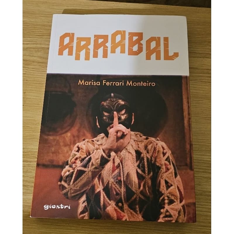 Livro de Romance Histórico: Arrabal da autora Marisa Ferrari