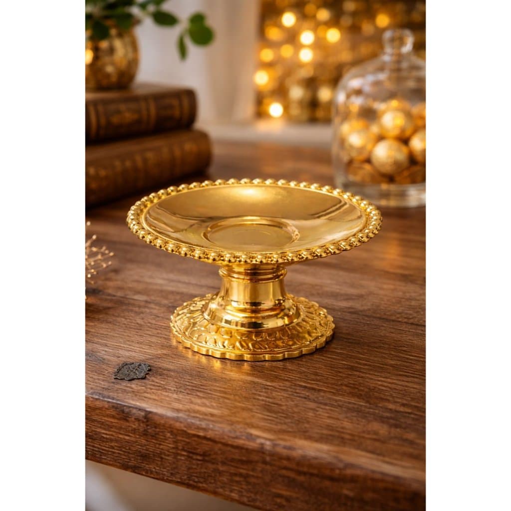 Mini Bandeja Dourada Luxo com Base Trabalhada para Festas e Decoração Doces Eventos Mesa Posta