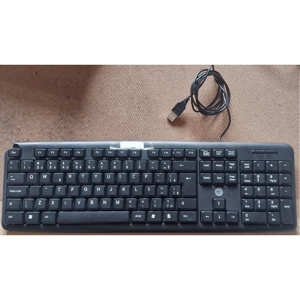 Teclado USB Bright 0014 c/quebradinho mas ok.