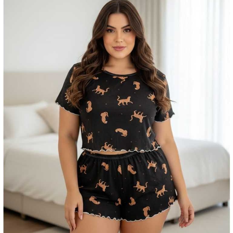 Babydoll sem personagem com manguinha no Tecido Suede