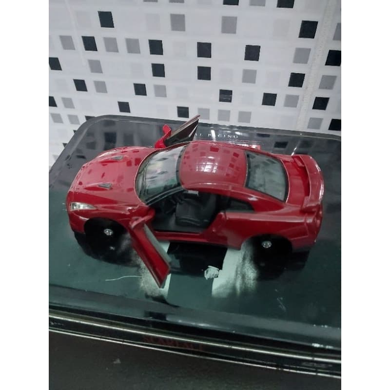 Sucatinha Nissan 1/36