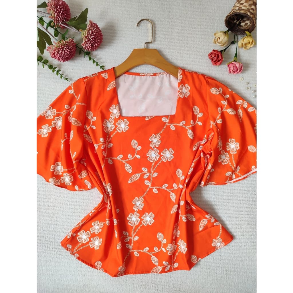 L.L.MODAS FEMININA   blusa feminina estampada manga corta tecido crepinho