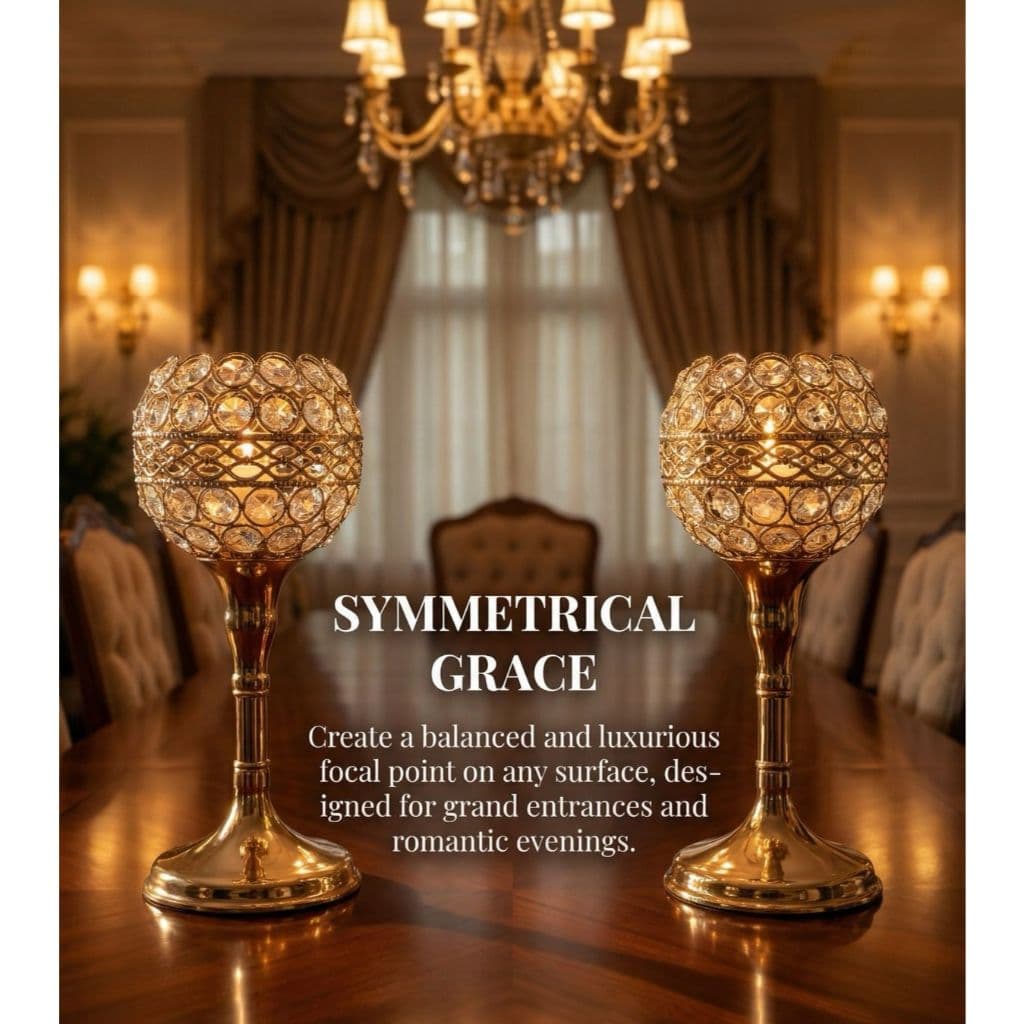 Castiçal Decorativo com Estrutura Metálica Dourada