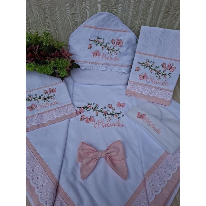 Manta Luxo maternidade personalizada bordada forrada em percal com nome do bebê