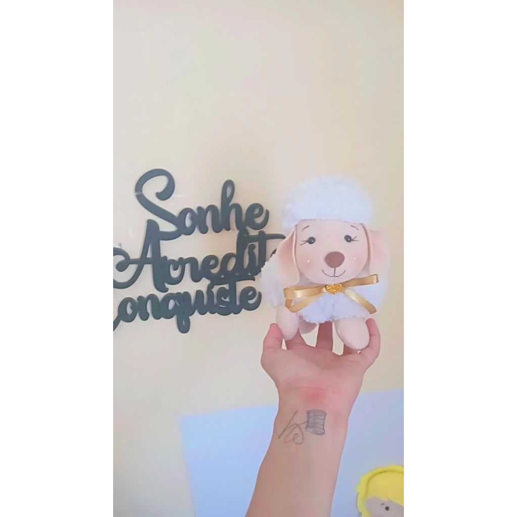 Ovelha de Pelúcia com laços coloridos/Vendido por Unidade/Decoração/Enfeite/Brinquedo