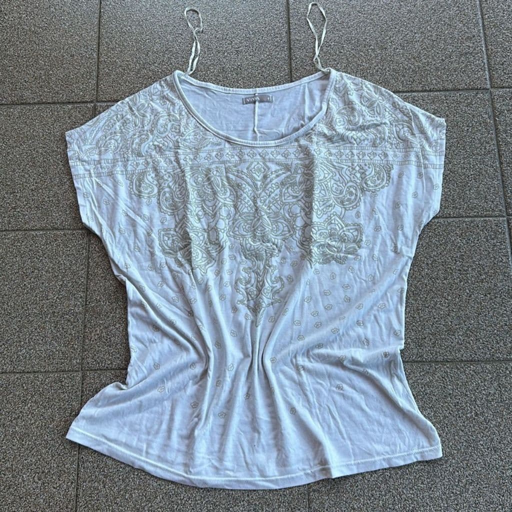 Blusa Pérola Pernambucanas com Desenhos Florais