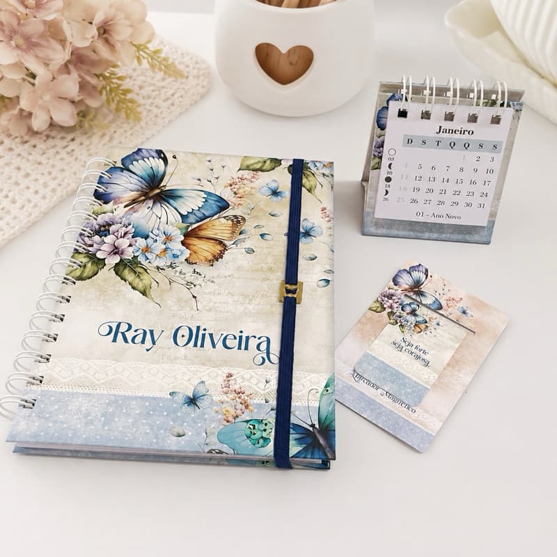 Kit Papelaria Personalizada Borboletas A5 – Caderno + Marcador Magnético + Mini Calendário