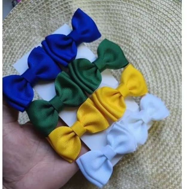 Kit lacinhos infantil xuxinha, rabicó.Par de laços tema Copa do mundo. Laço verde e amarelo