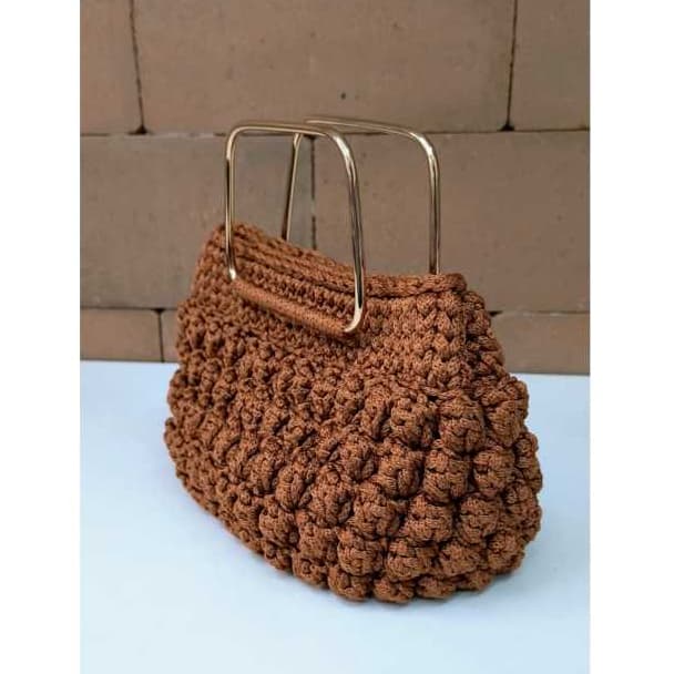 Bolsa Artesanal Premium com alças metalicas Dourada