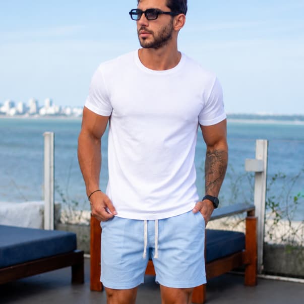 Kit Masculino Camiseta E Short Linho Com Bolso Laterais Presente Dia Dos Pais Sem Estampa Blusa Branca Look Completo