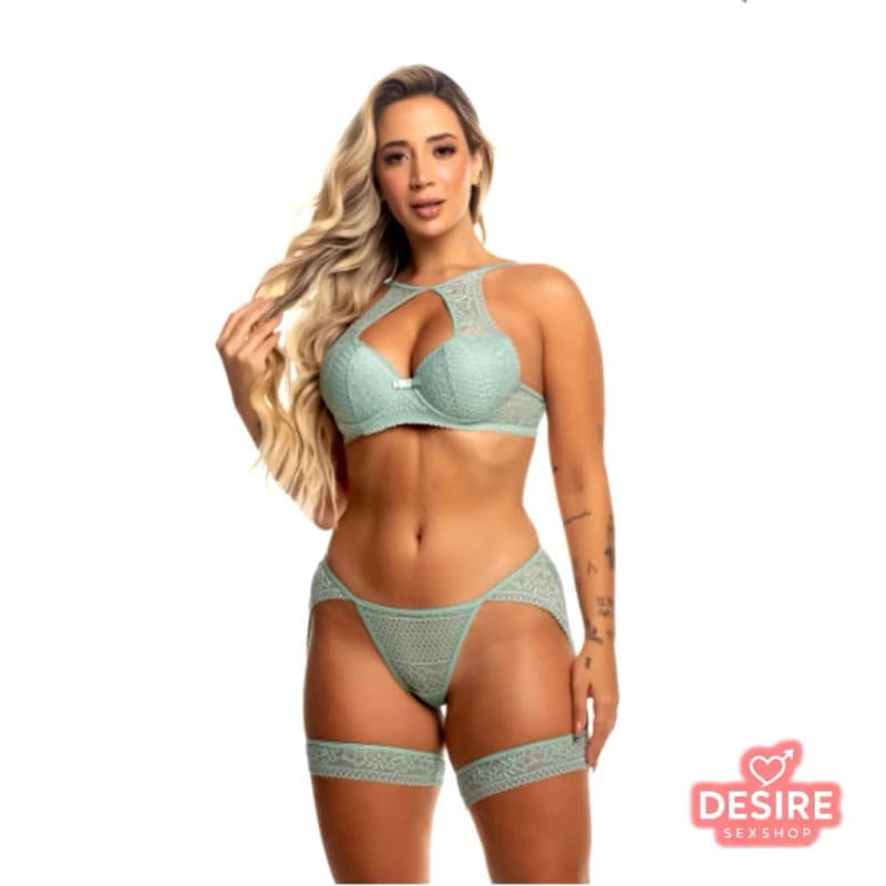 Conjunto Romântico com Renda Sutiã com bojo Calcinha Fio Dental e Peneira - Miess