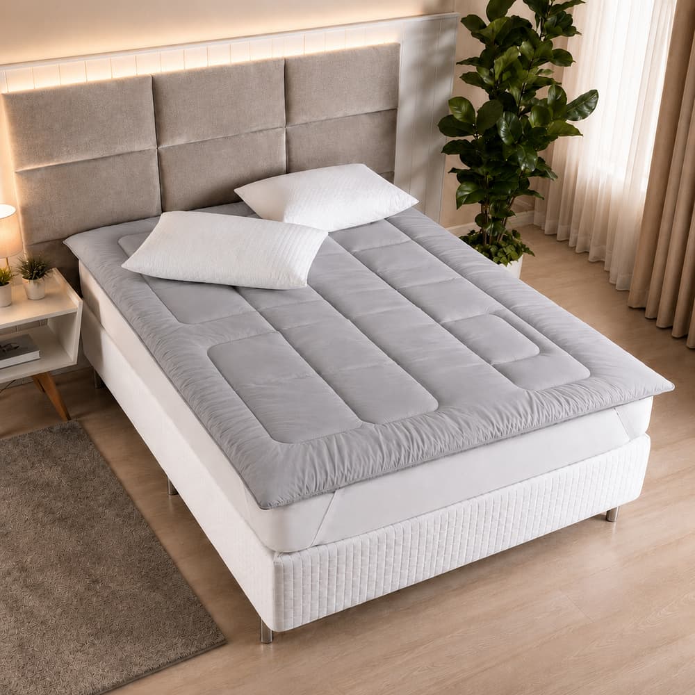 Pillow Top Casal Padrão Protetor Colchão 400 Fios Toque Macio Com Elásticos nas Pontas Cinza e Branco