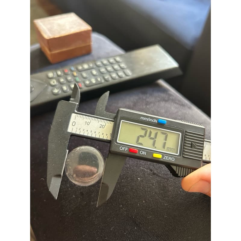 Vidro De Safira Com 24,8mm De Diâmetro E 2,7mm De Altura