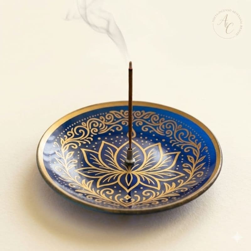 Insensário de Vidro Redondo com 13 cm de Diâmetro Estampa Flor de Lótus na cor Azul e Dourado
