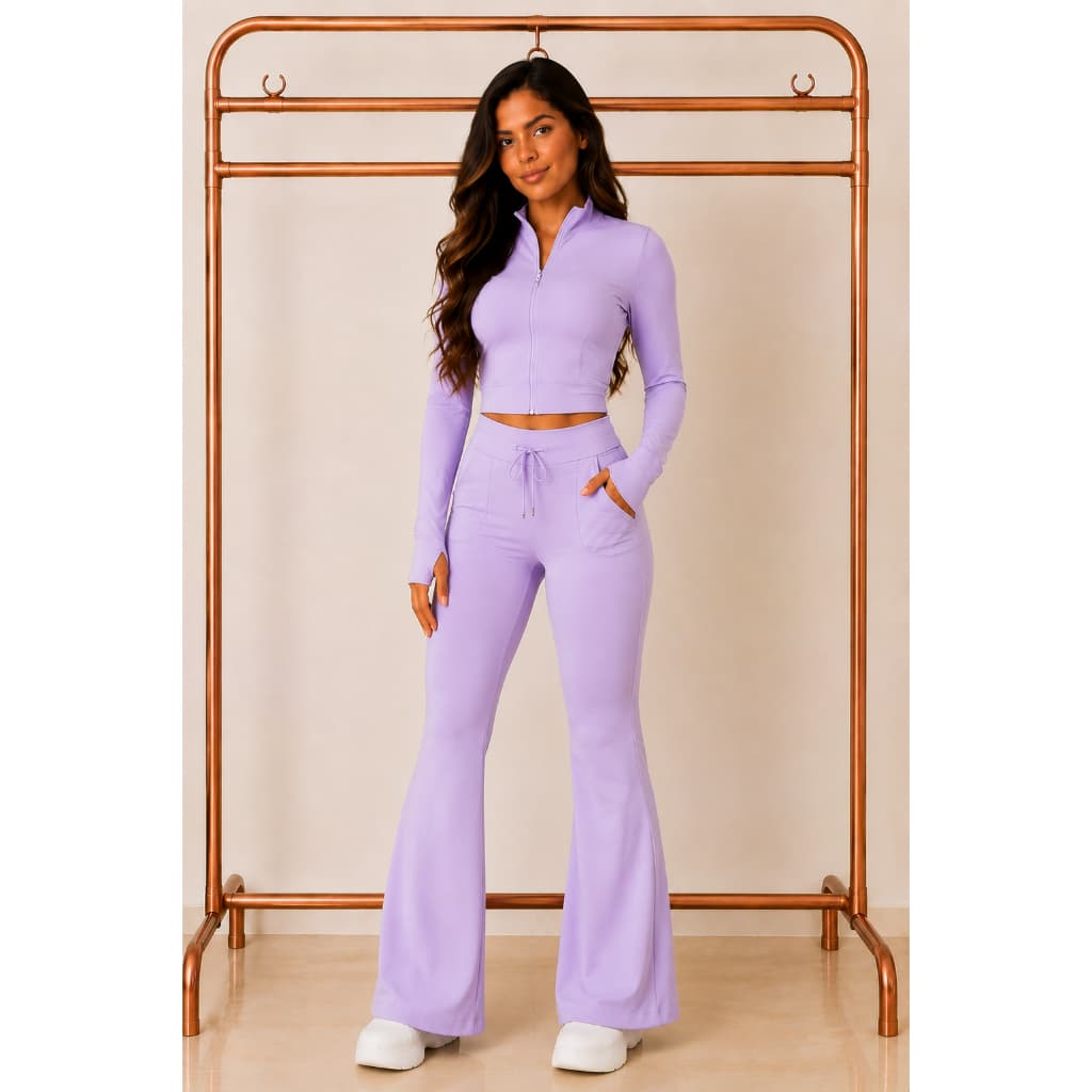 Conjunto Feminino Academia Jaqueta Manga Longa Zíper com Dedal Calça Flare Fitness