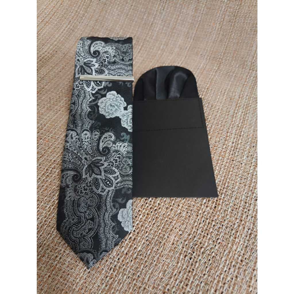 Kit Gravata Slim + Lenço de Bolso + Prendedor