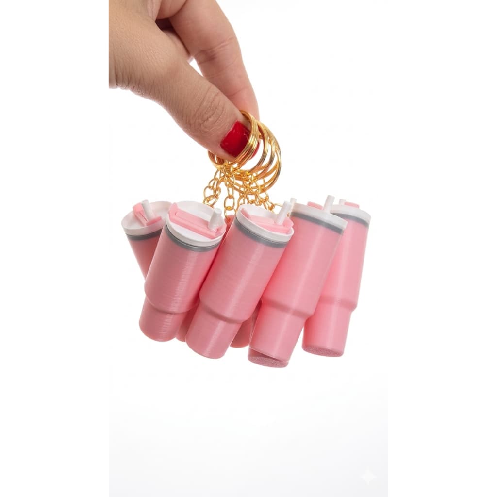 Chaveiro fofo mini copinho termico com canudo para bolsa, mochilas chaves