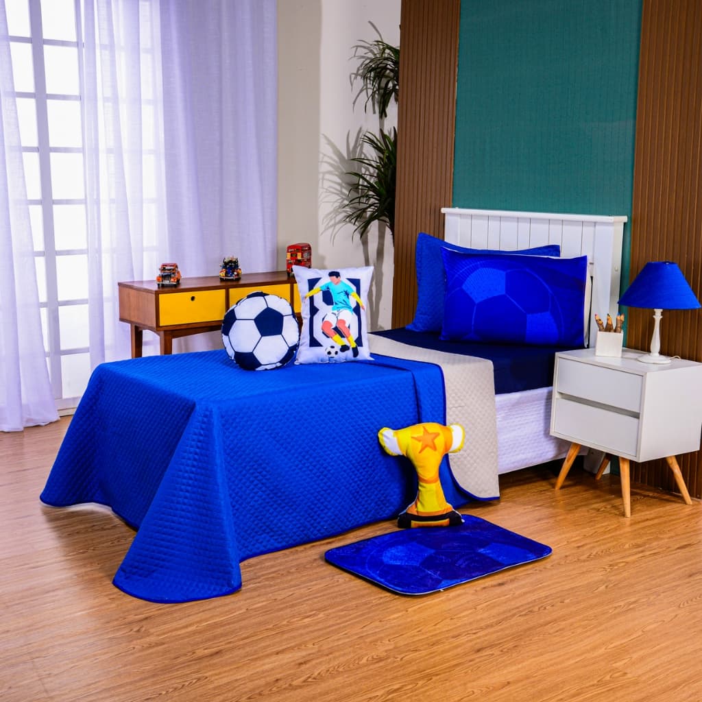 Kit Cobre Leito Futebol 8 Peças Completo Com Almofada Bola Troféu E Tapete