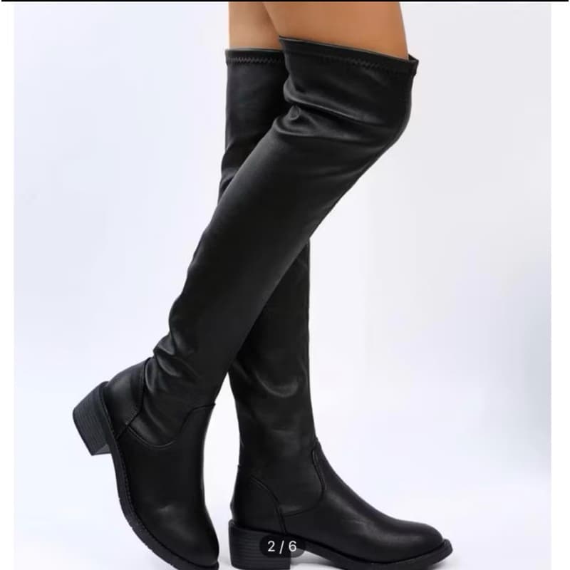 Bota Over The Knee Bico Fino - Montaria
