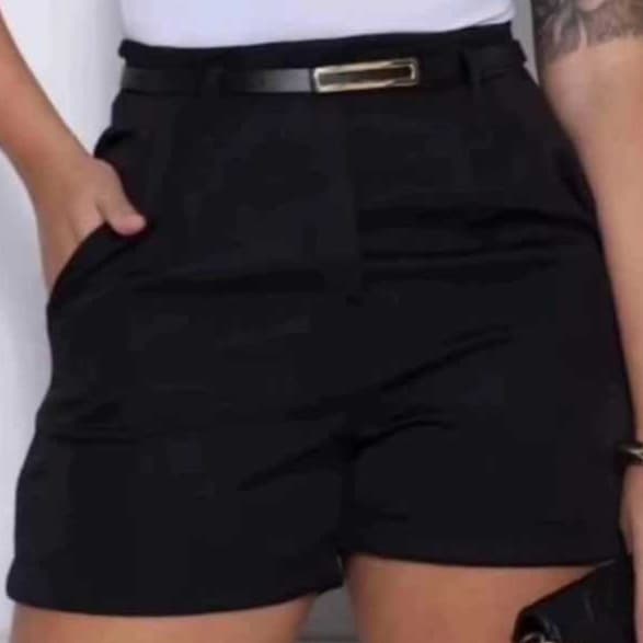 Shorts Alfaiataria Feminino Cintura Alta com Cinto Moderno