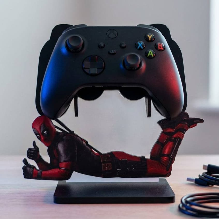 Suporte 2 Controles PS5 PS4 Xbox Deadpool Personalizado MDF