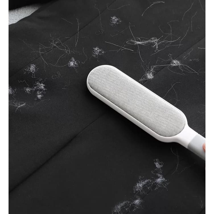 Escova Removedora de Pelos com Limpeza Automática para Roupas e Estofados