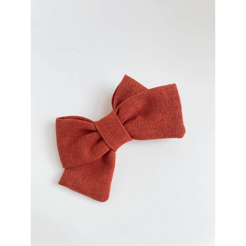 Laço Cruzado- Laço infantil- Laço de cabelo- Laço transpassado-Laço de linho-