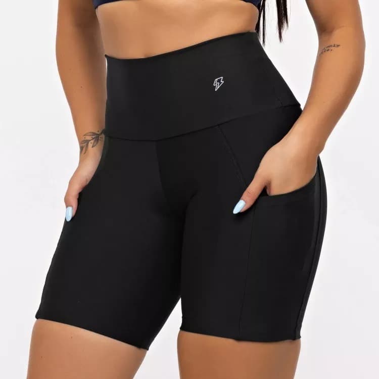 Bermuda Fitness Básica com Bolso – Cintura Alta, Poliamida Encorpada e Conforto Total