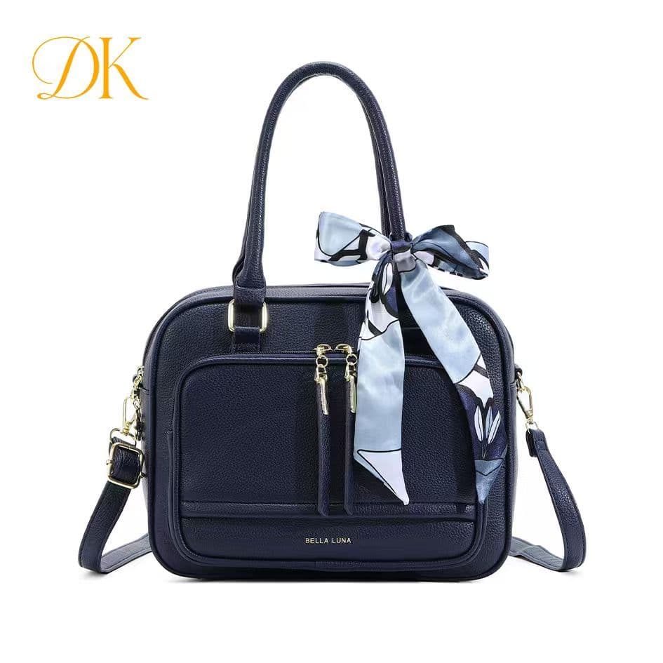 Bolsa Feminina de Couro com Alça Lateral Transversal - Espaço e Estilo com Divisórias Internas DUKE MODA-DEC6179