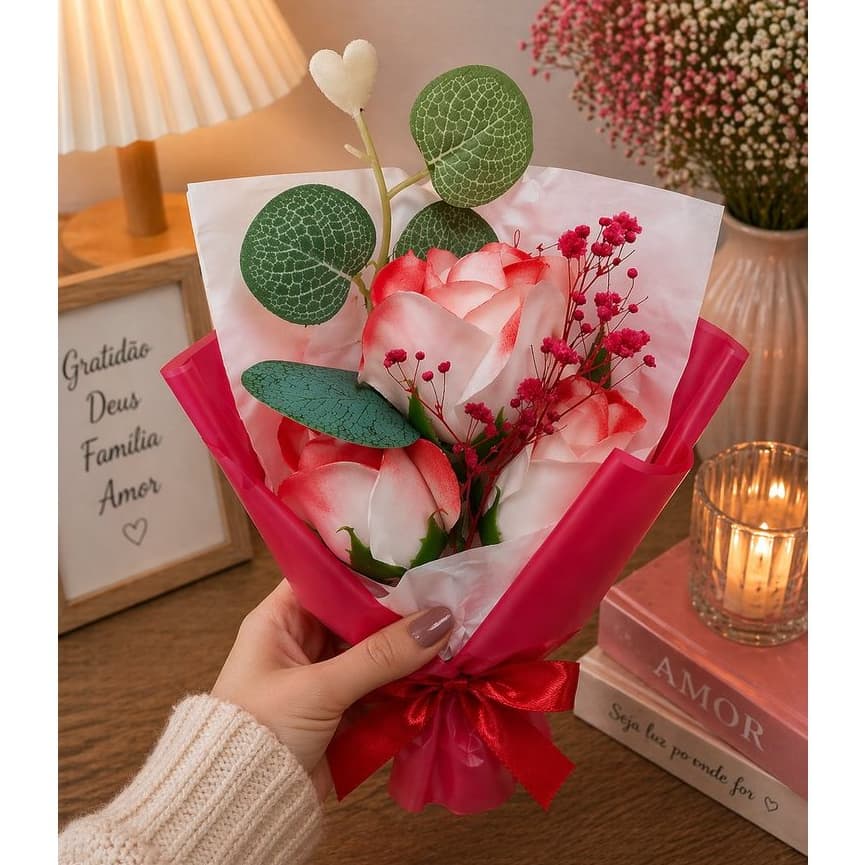 Buquê Decorativo Com Rosa, caixinha, urso, presente namorados, flor, presente dia das mães