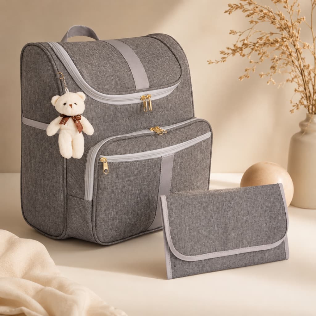 Mochila Maternidade 2 em 1 Bebê Infantil + Trocador Impermeável e Chaveiro de Ursinho AMOR