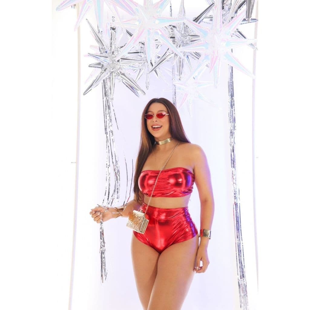 Conjunto Hot Pant e Top Metalizado de Tomara Que Caia com Cintura Alta