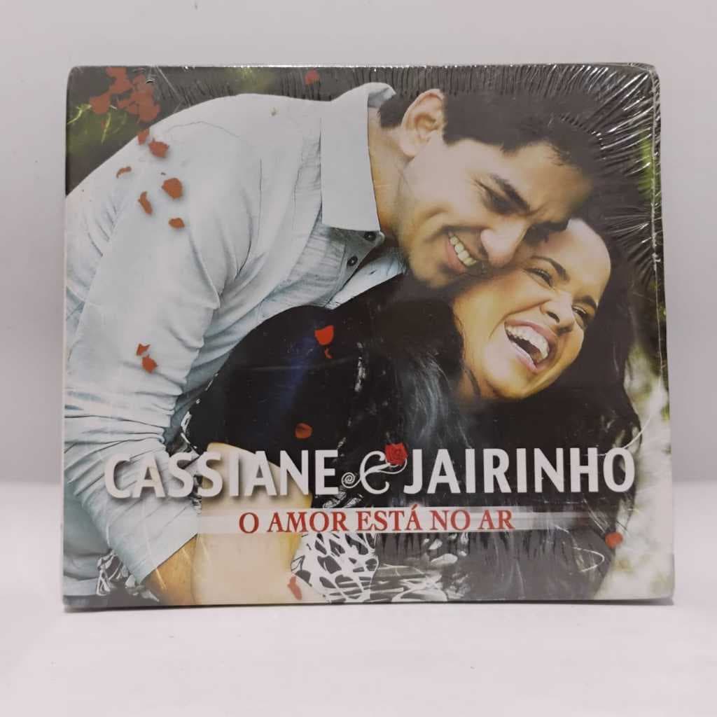 DIGIPACK - CASSIANE E JAIRINHO - O AMOR ESTÁ NO AR.  .  < ;- ) SEGUE A GENTE AÍ <3.