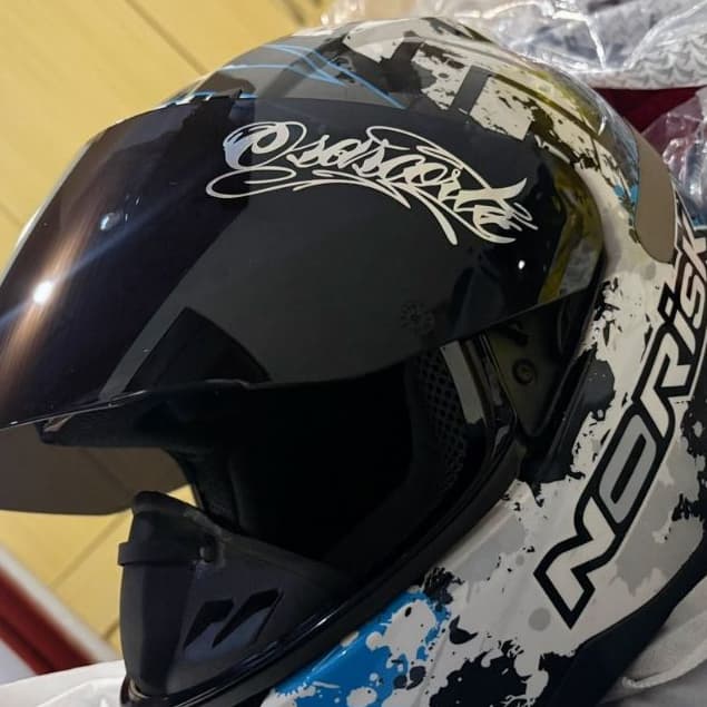 Mini Adesivo l 10 centímetros l Osascorte para oculos de capacete