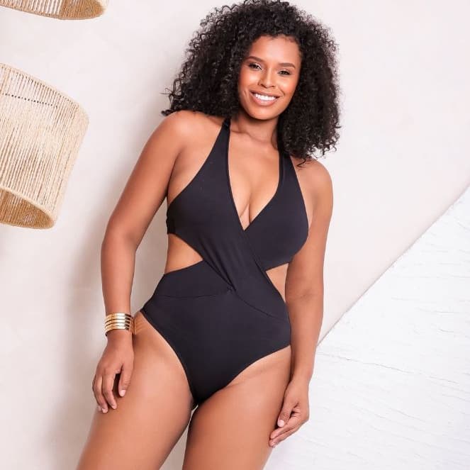 Maiô Feminino Preto Moda Praia Body Rosa Cruzado Decotado Engana Mamãe Verão 2026 Branco Suplex Proteção Solar Fator 15