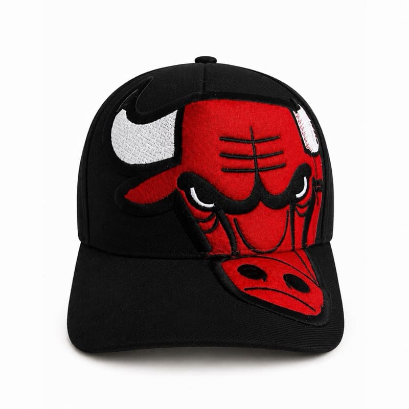 Boné Preto Bulls big logo Bordado 3D Premium Aba Curva Snapback