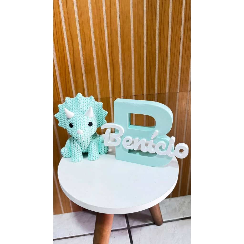 🦖 Dinossauro T-Rex Decorativo em Impressão 3D – Estilo Tricô   Um dinossauro encantador que parece ter sido feito à mão