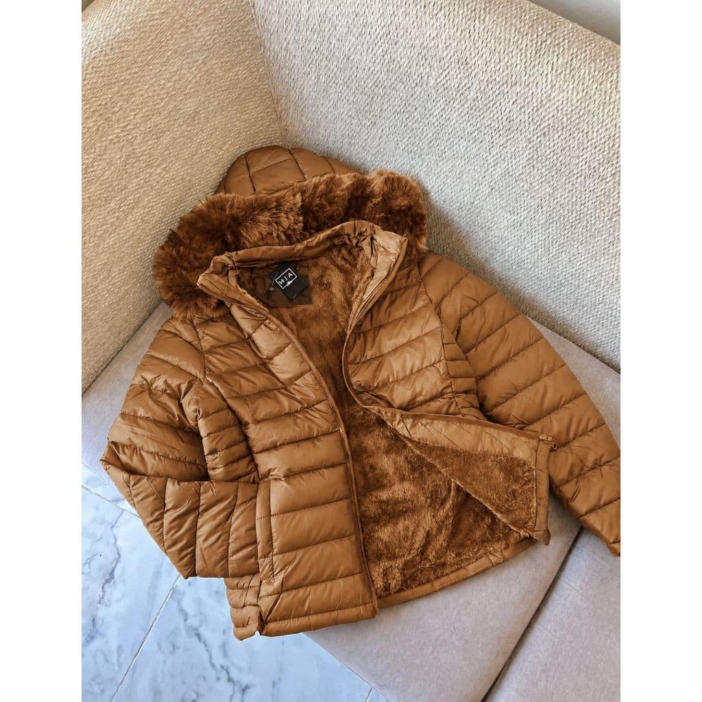 Jaqueta Feminina peluciada Bobojaco Puffer gominho Com Capuz forrada quentinha basica