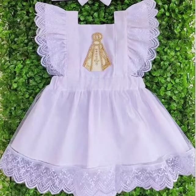 Jardineira batizado vestido branco infantil jardineira vestido batizado renda aplique nossa senhora