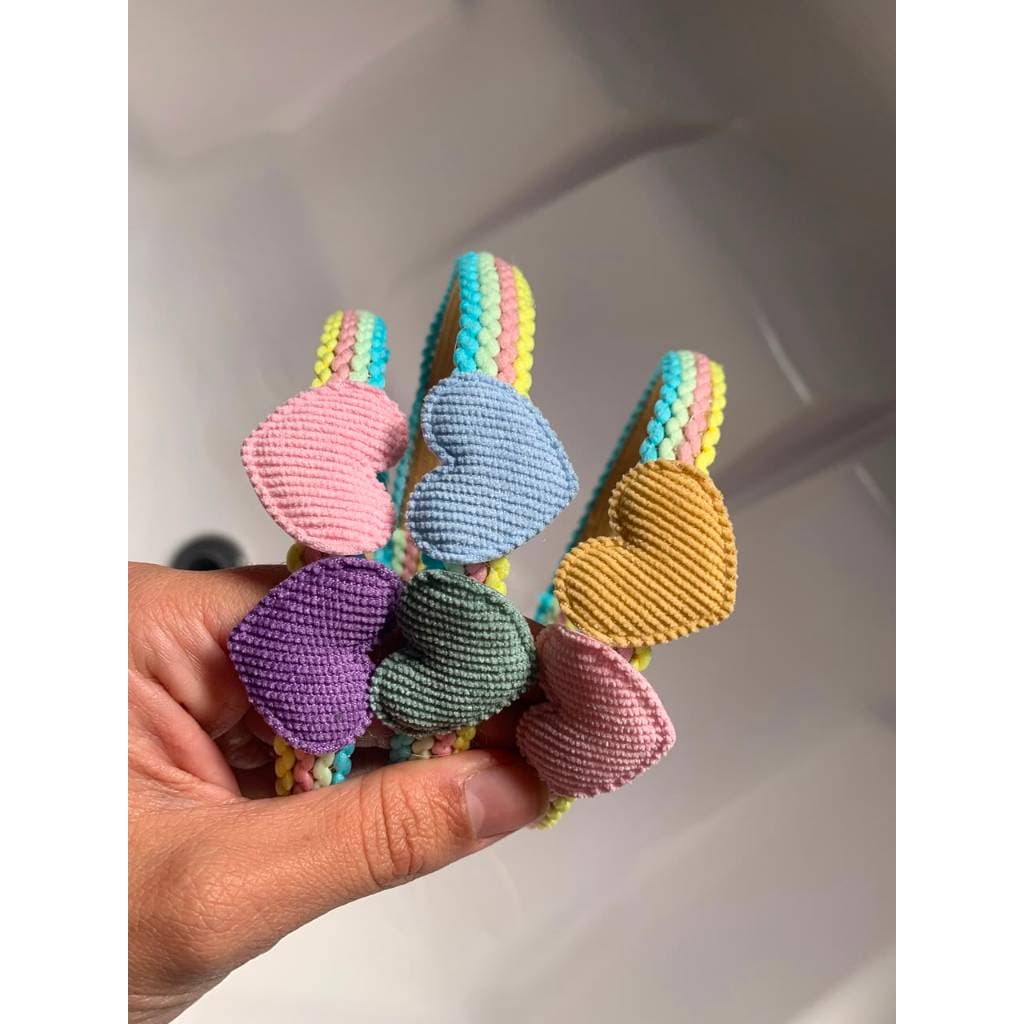 Tiara de Infantil Coração | Tiara de Coração Encapada por Baixo | Tiara para menina e infantil | Tiara Arco iris