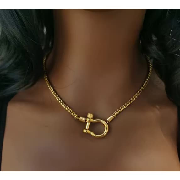 Colar Choker de Corrente Cordão em Aço Inoxidável Banhado a Ouro 18K,Não Oxida, À Prova D'água, Colar de Ferradura/ 45cm