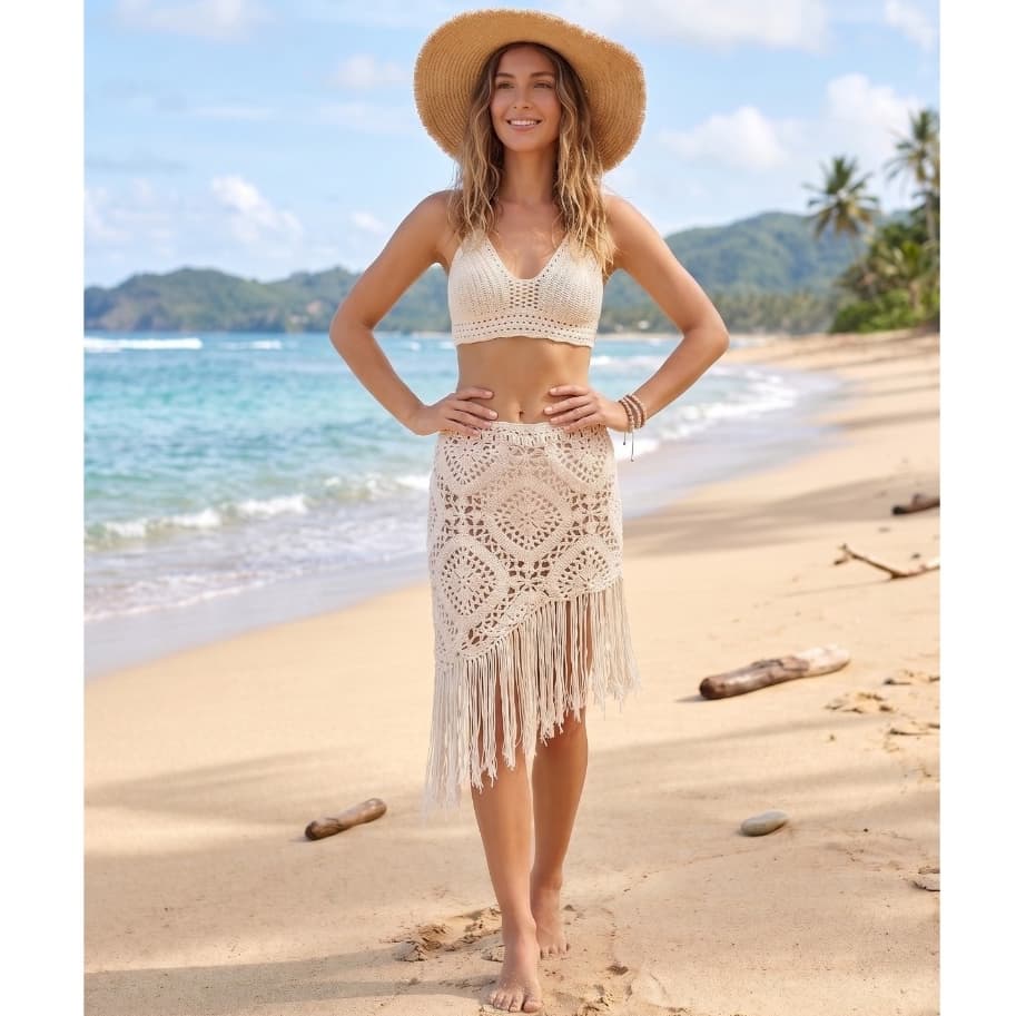 Saia Saida de Praia com Franja Croche Vazada Feminina Moda Piscina Tricot