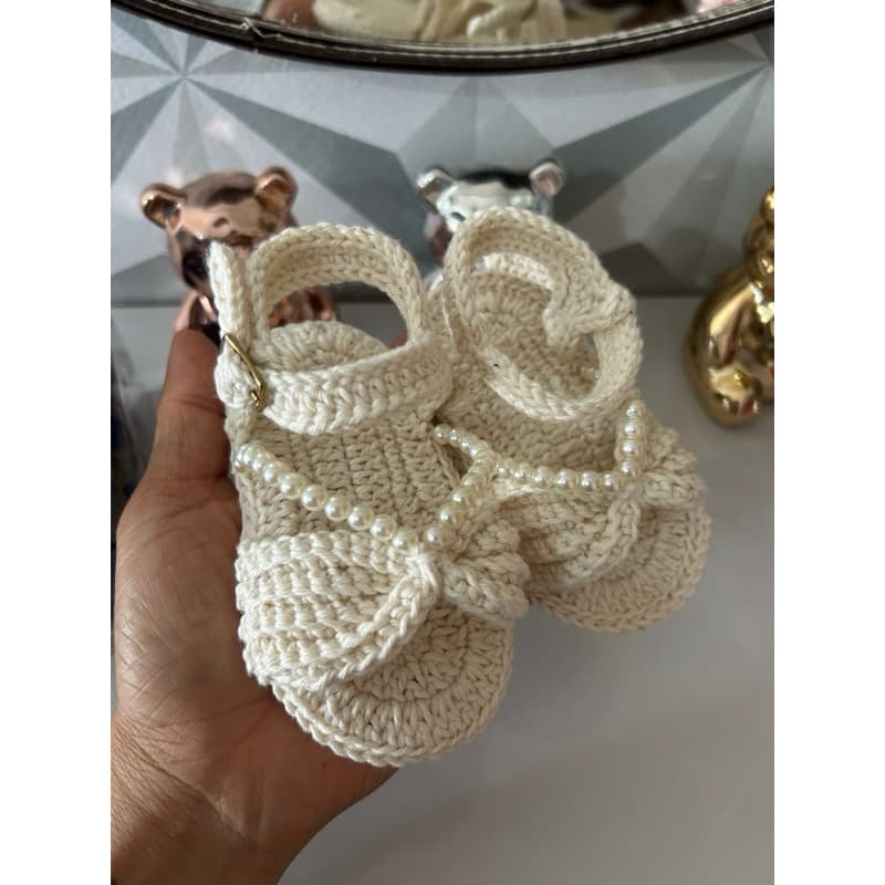 Sapatinho de Crochê para Bebê Luxo Artesanal