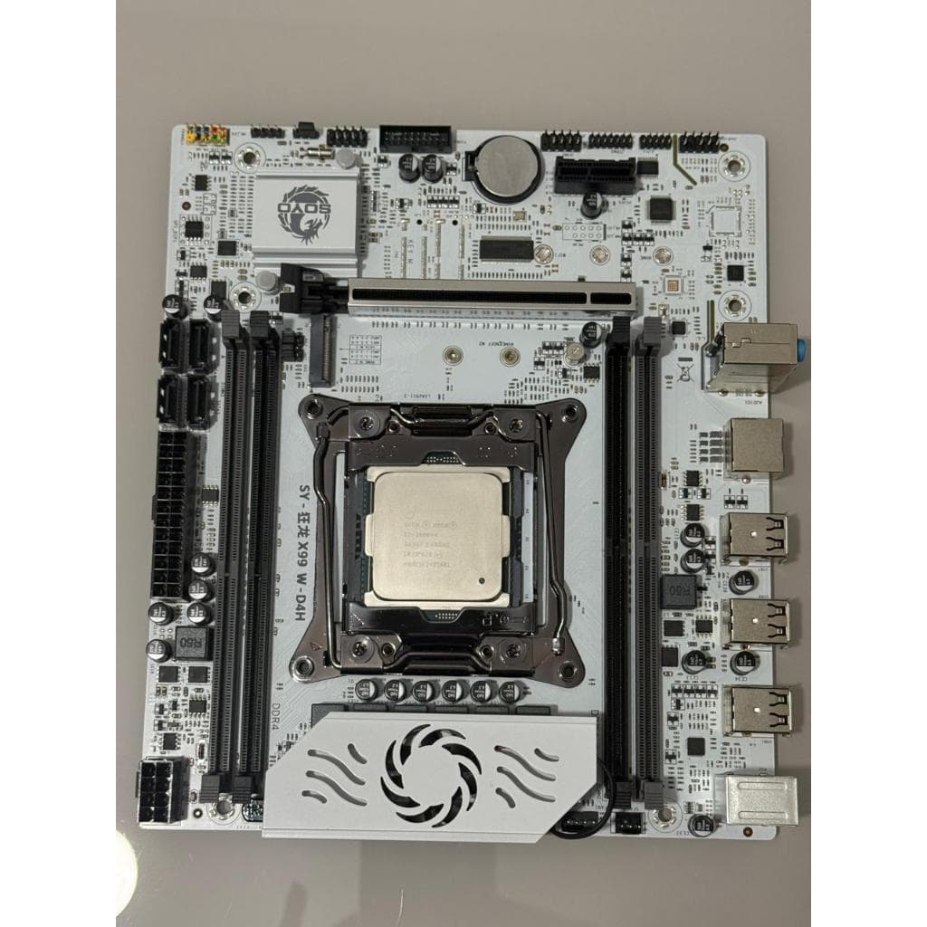 PLACA MÃE SOYO X99 W-D4H , COM PROCESSADOR INTEL XEON E5- 2680V4  LGA 2011-3, COR BRANCO.