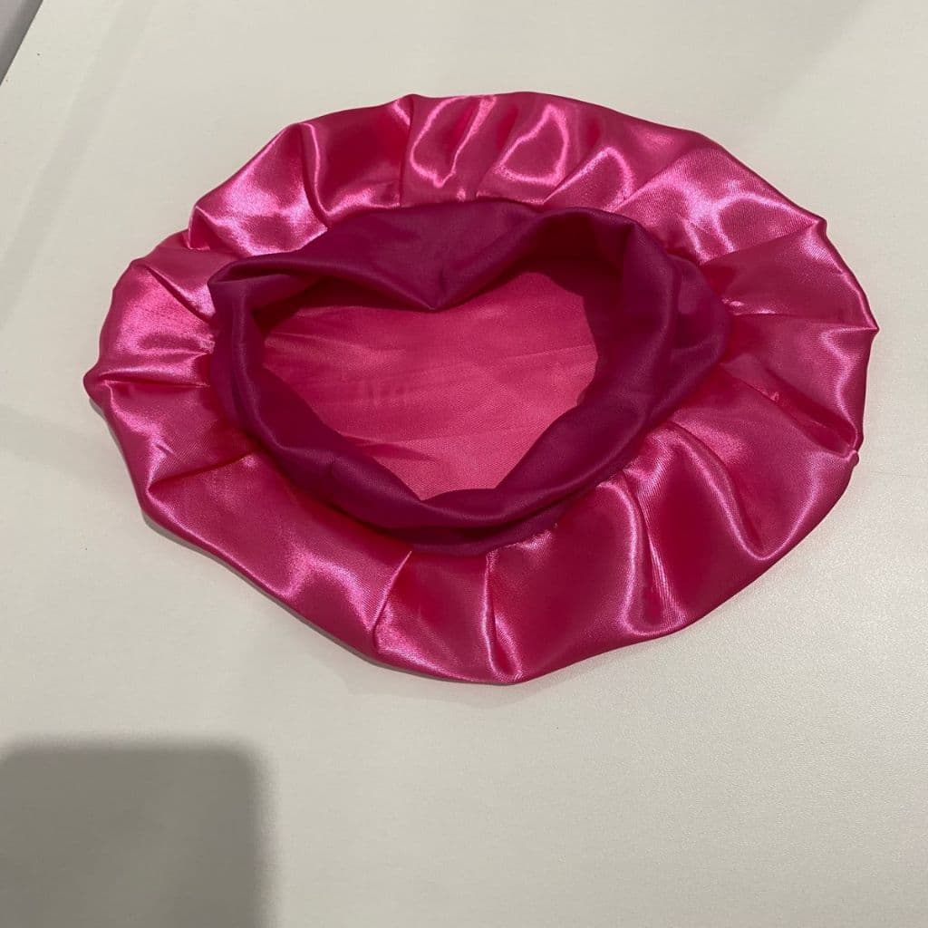 ATACADO Touca de Cetim com Faixa  COR PINK  Ajustável, Protege os Cabelos, Anti Frizz e Confortável