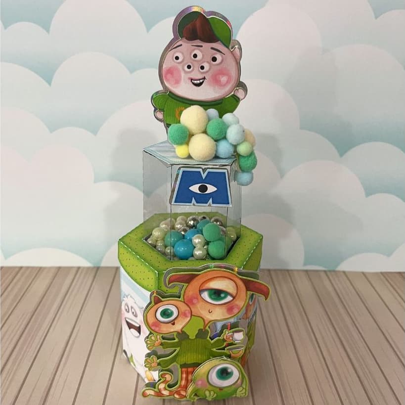 ✨ Caixa Sextavada Luxo - Monstros S.A Menino - Papelaria Personalizada - Lembrancinha de Festa