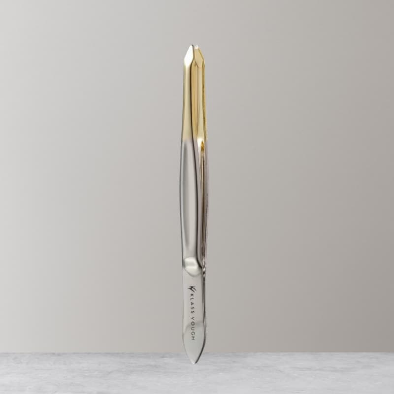Pinça Ponta Fina Dourada para Sobrancelhas Aço Inox Esterilizável TW-195DHG Klass Vough