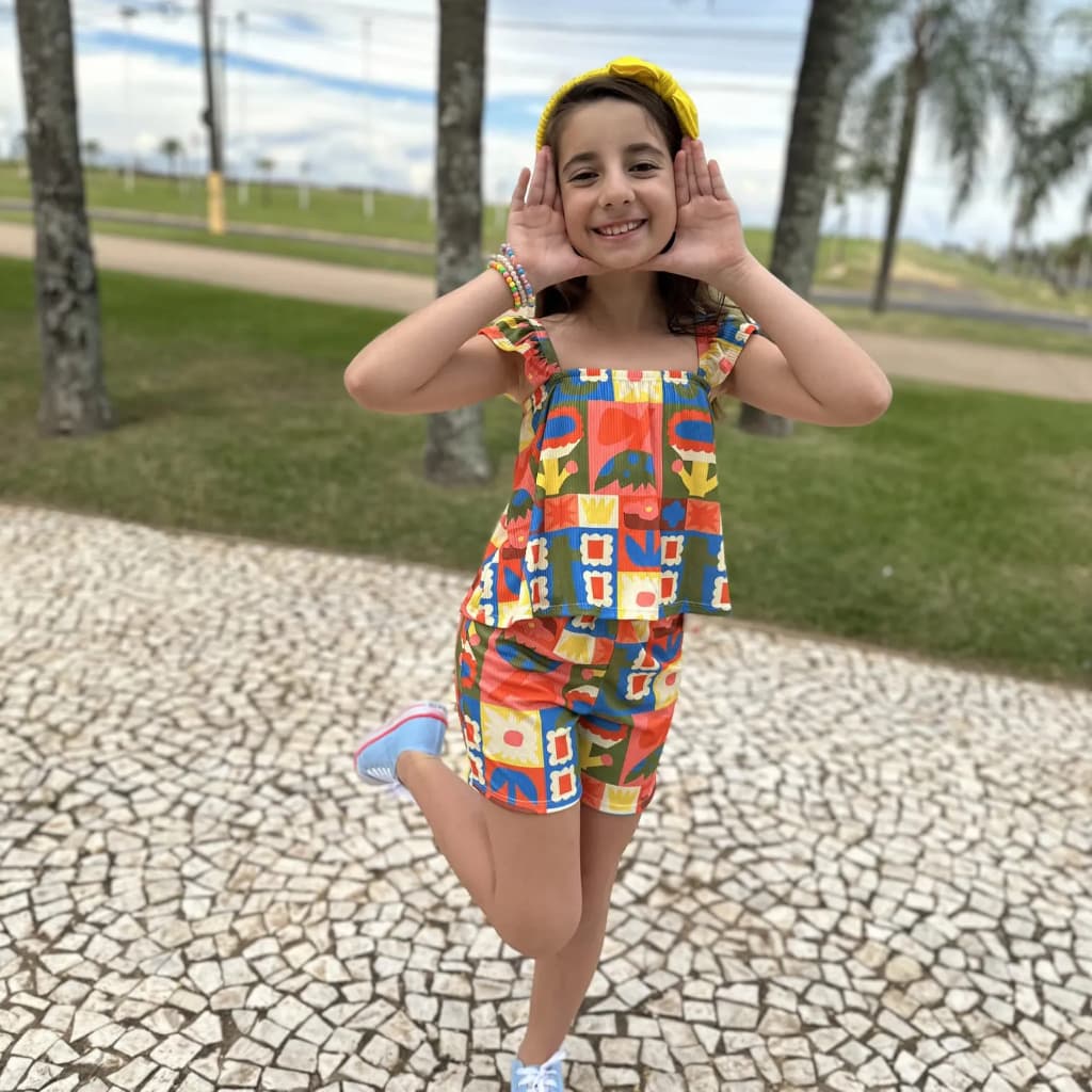 Conjunto Clara Infantil em Malha Canelada | Conjunto Menina de Shorts e Blusinha | Conjunto Infantil Menina Foral