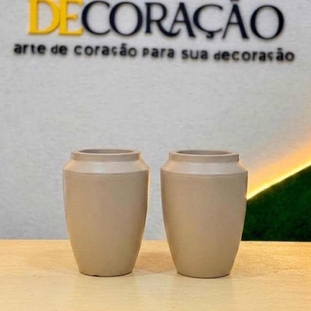 Kit 2 Vasos decorativos para Plantas Egípcio P em Polietileno Premium Ideal Sala Varanda Mesas